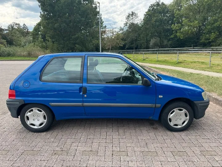 Peugeot 106