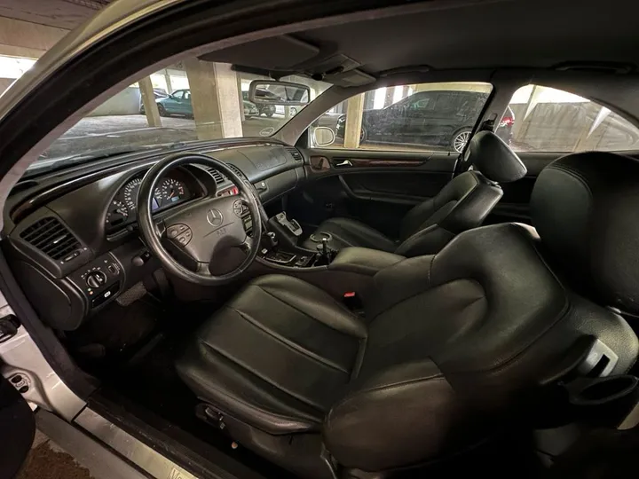 Mercedes-Benz CLK 200
