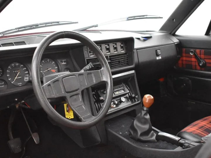 Triumph TR7