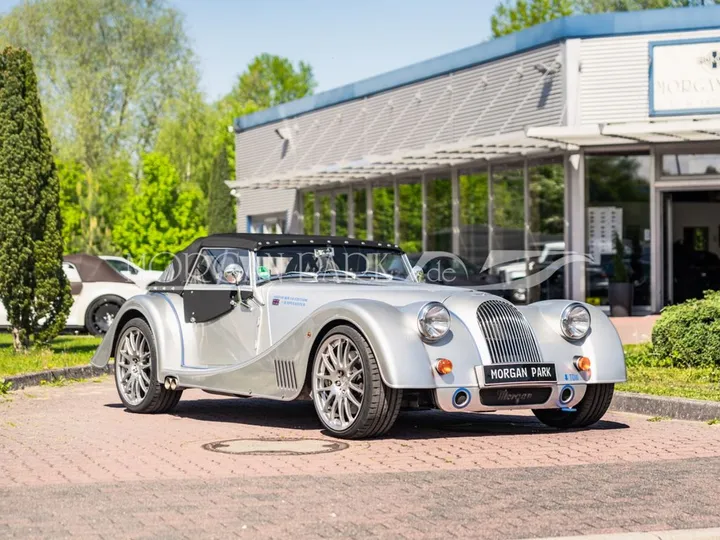 Morgan Plus 8