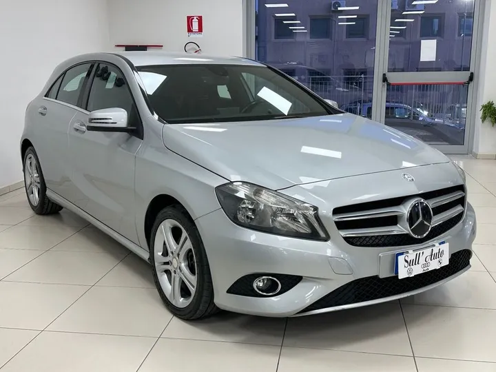 Mercedes-Benz A 180