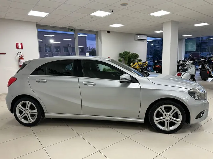 Mercedes-Benz A 180