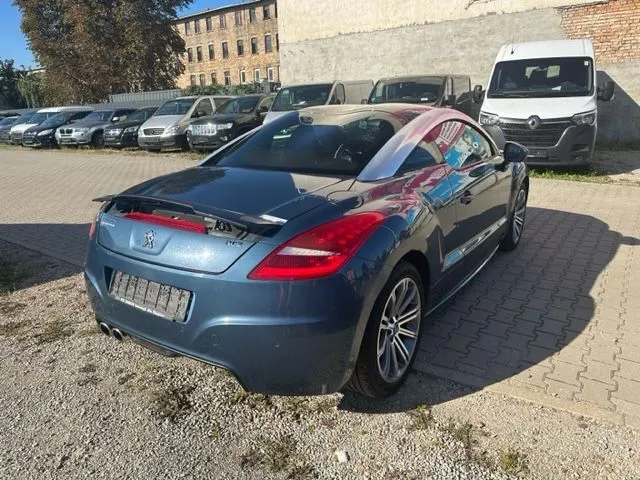 Peugeot RCZ