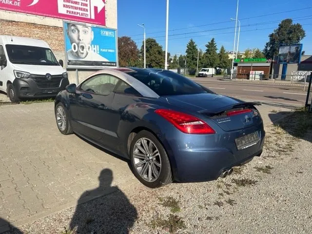 Peugeot RCZ