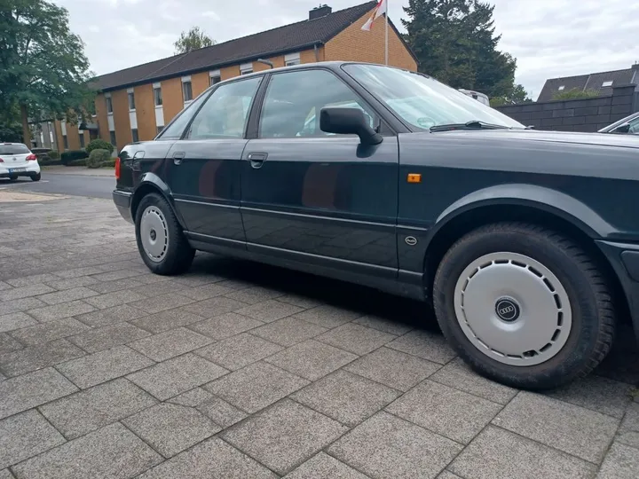 Audi 80
