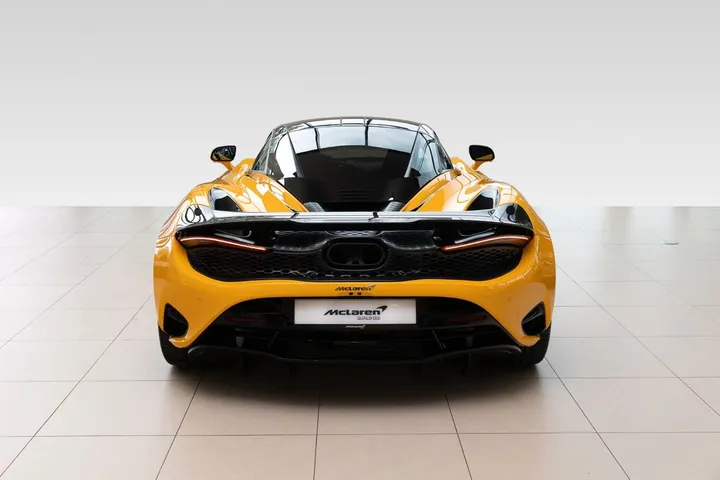 McLaren 750S