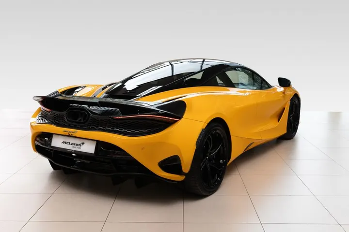 McLaren 750S