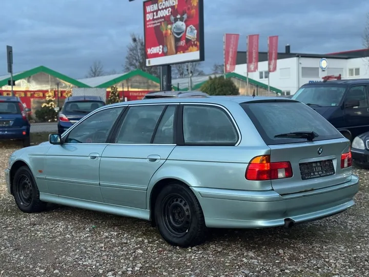 BMW 520