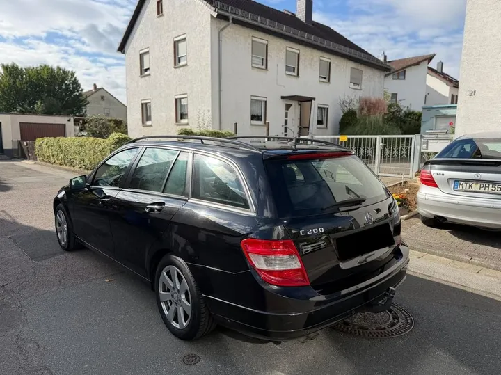 Mercedes-Benz C 200