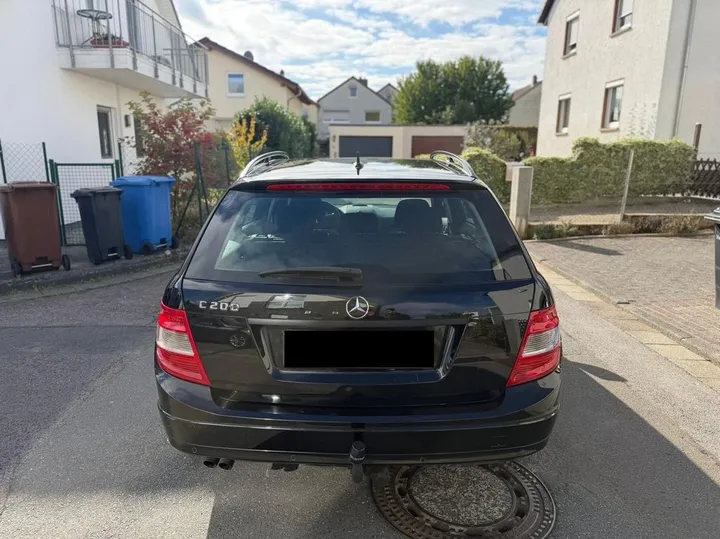 Mercedes-Benz C 200