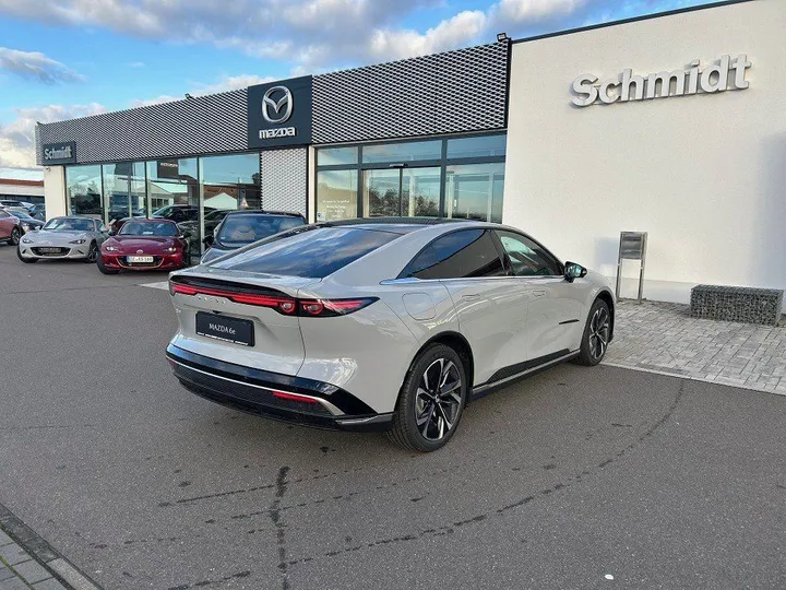 Mazda 6e