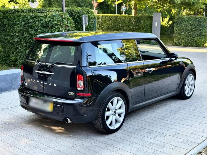 MINI Cooper Clubman