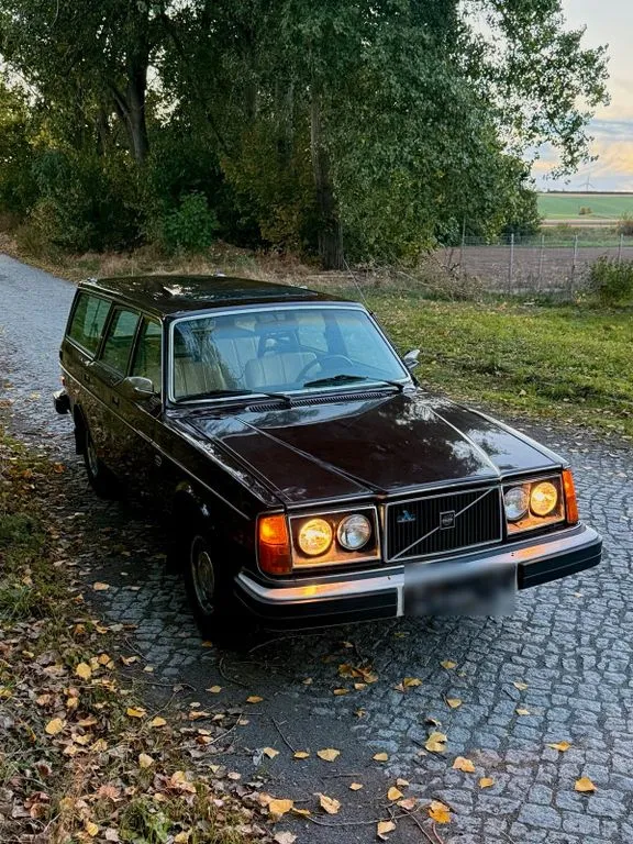 Volvo 245