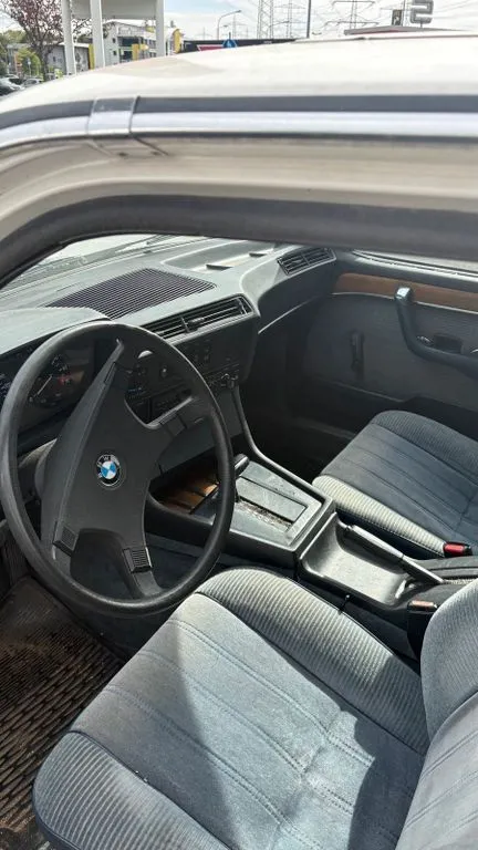 BMW 732