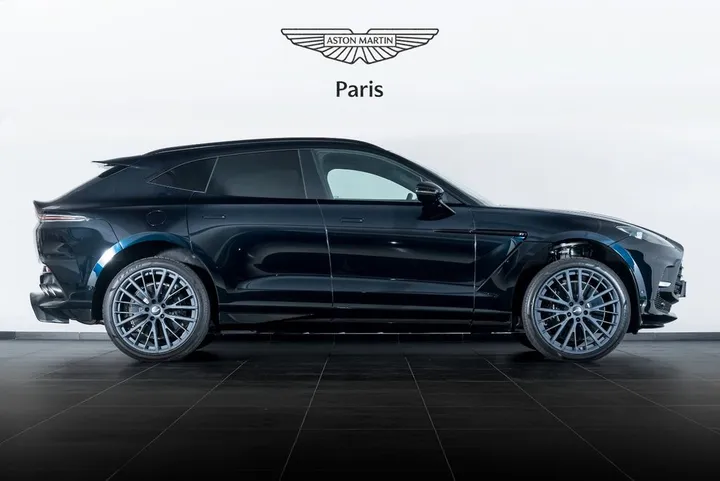 Aston Martin DBX