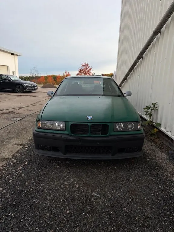 BMW 230