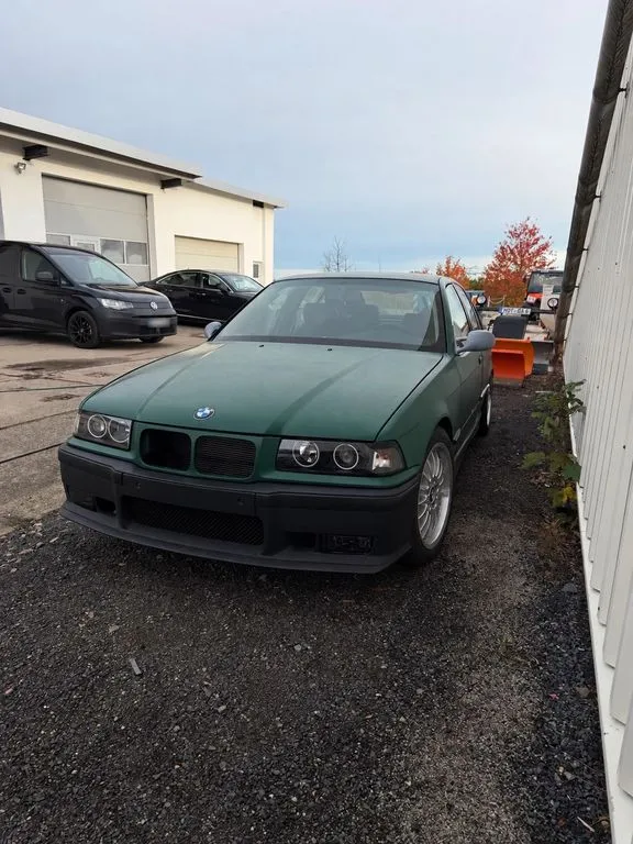 BMW 230