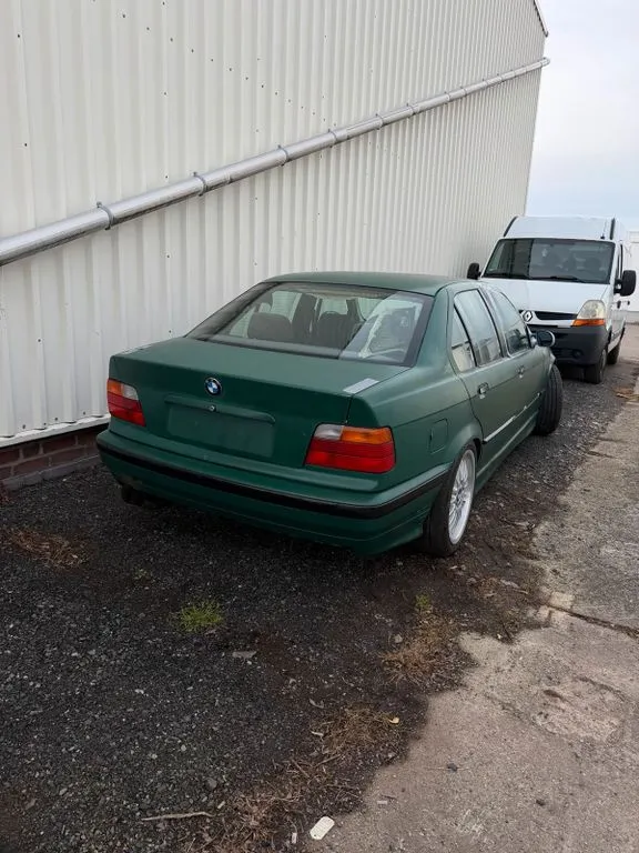 BMW 230