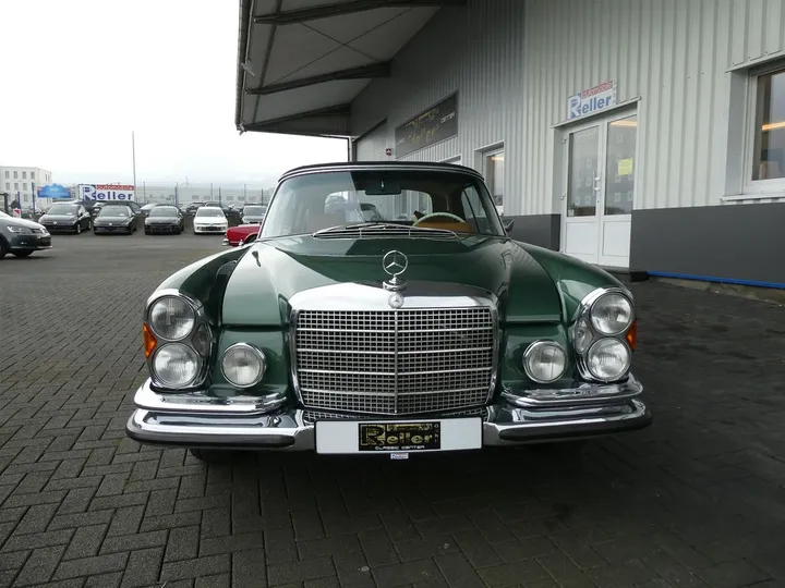 Mercedes-Benz 280