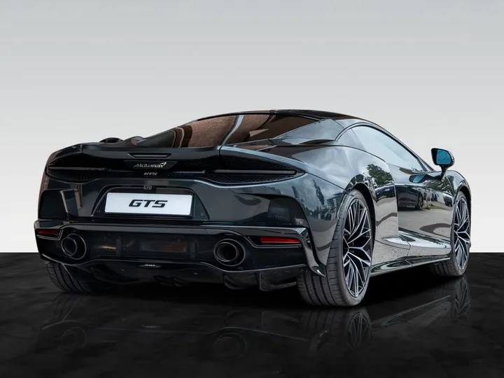 McLaren GTS