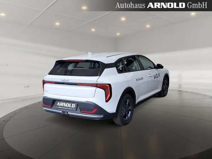 Kia K4