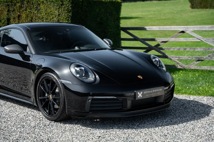 Porsche 992