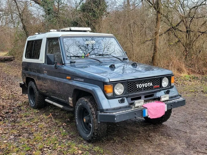 Toyota Land Cruiser