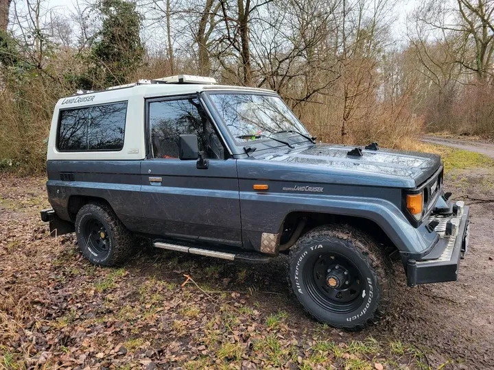 Toyota Land Cruiser