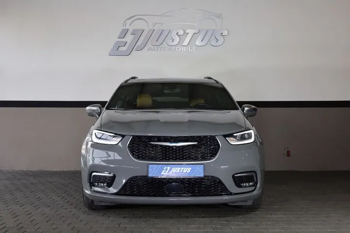 Chrysler Pacifica