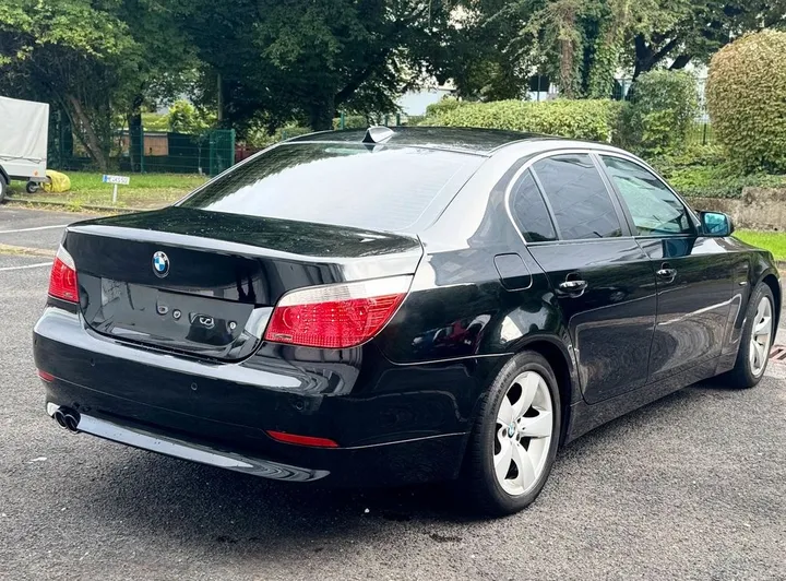BMW 525