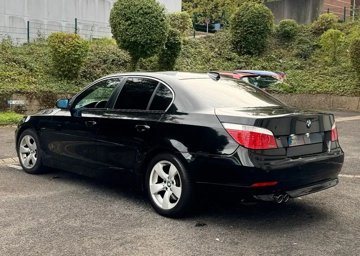 BMW 525