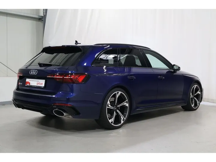 Audi RS4
