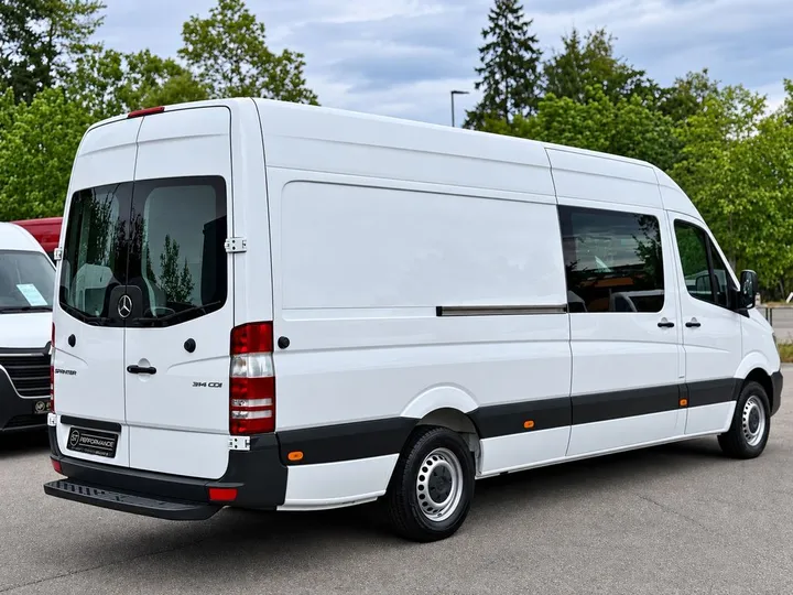 Mercedes-Benz Sprinter