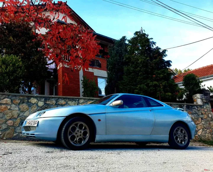 Alfa Romeo GTV