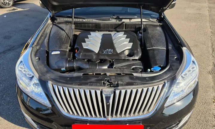 Hyundai Equus