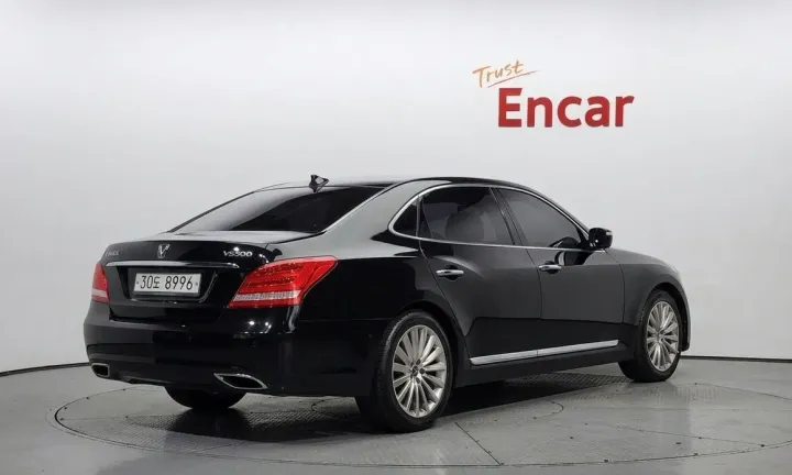 Hyundai Equus