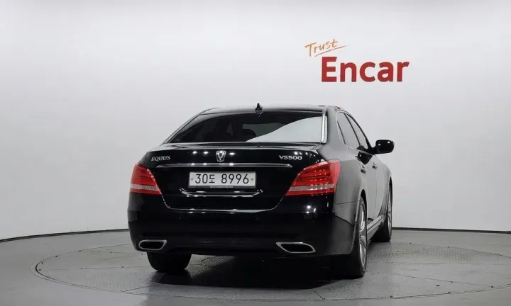 Hyundai Equus