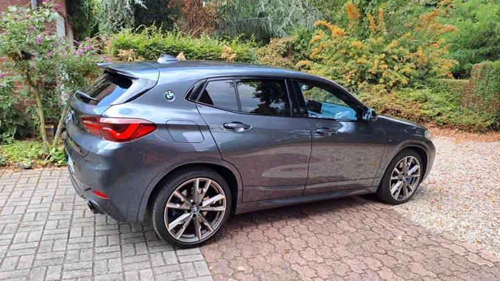 BMW X2