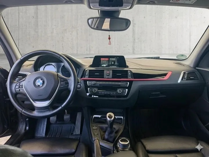 BMW 118