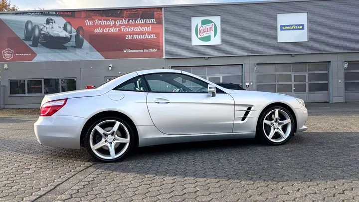 Mercedes-Benz SL 400