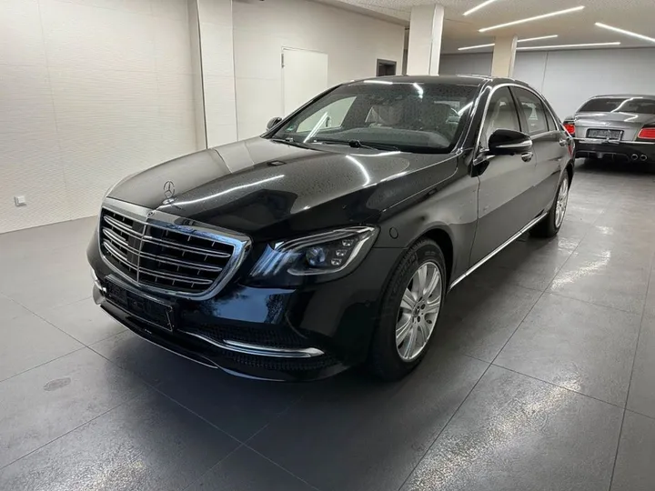 Mercedes-Benz S 600