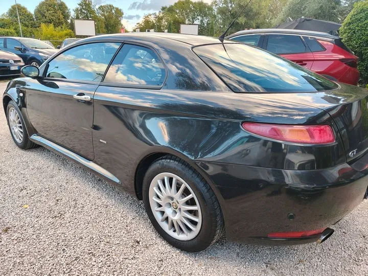 Alfa Romeo GT