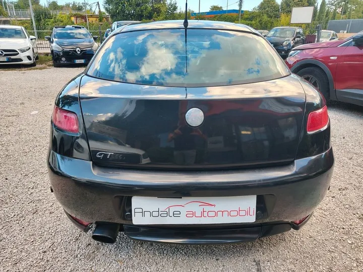 Alfa Romeo GT