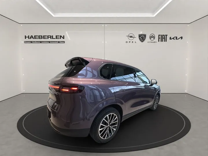 Leapmotor B10