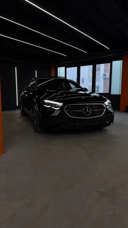 Mercedes-Benz E 220