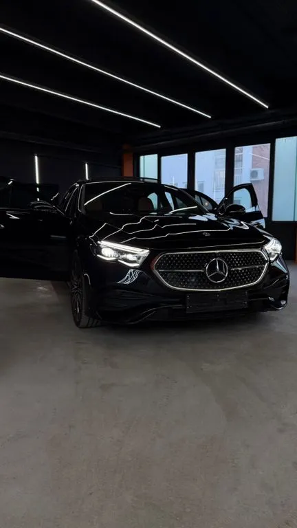 Mercedes-Benz E 220