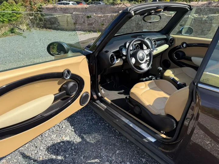 MINI Cooper Cabrio