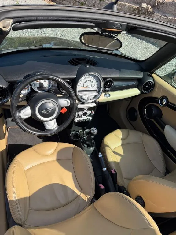MINI Cooper Cabrio