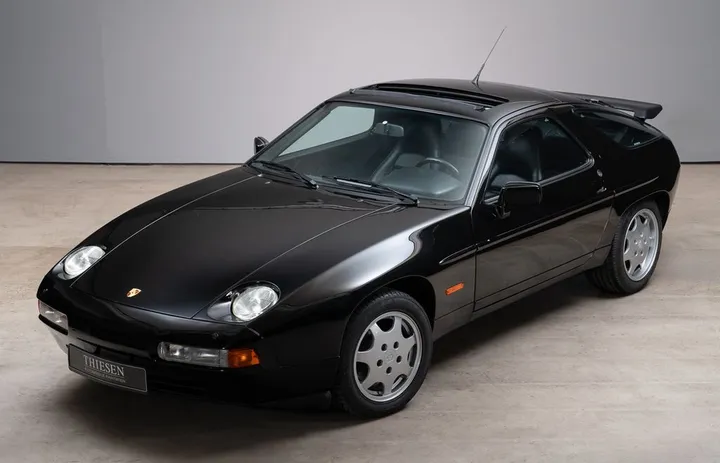 Porsche 928