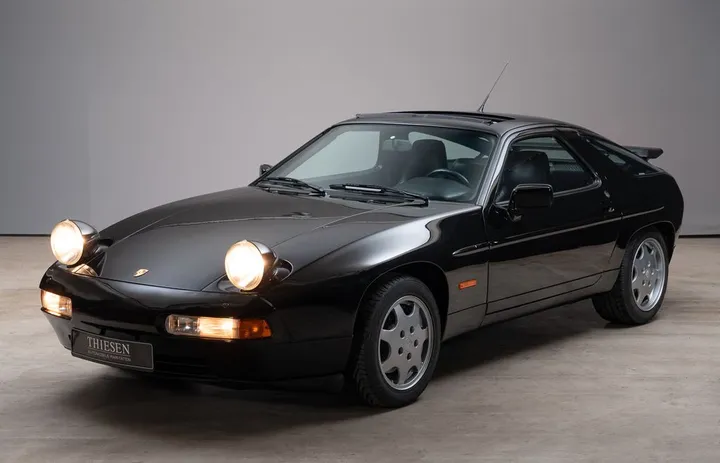 Porsche 928